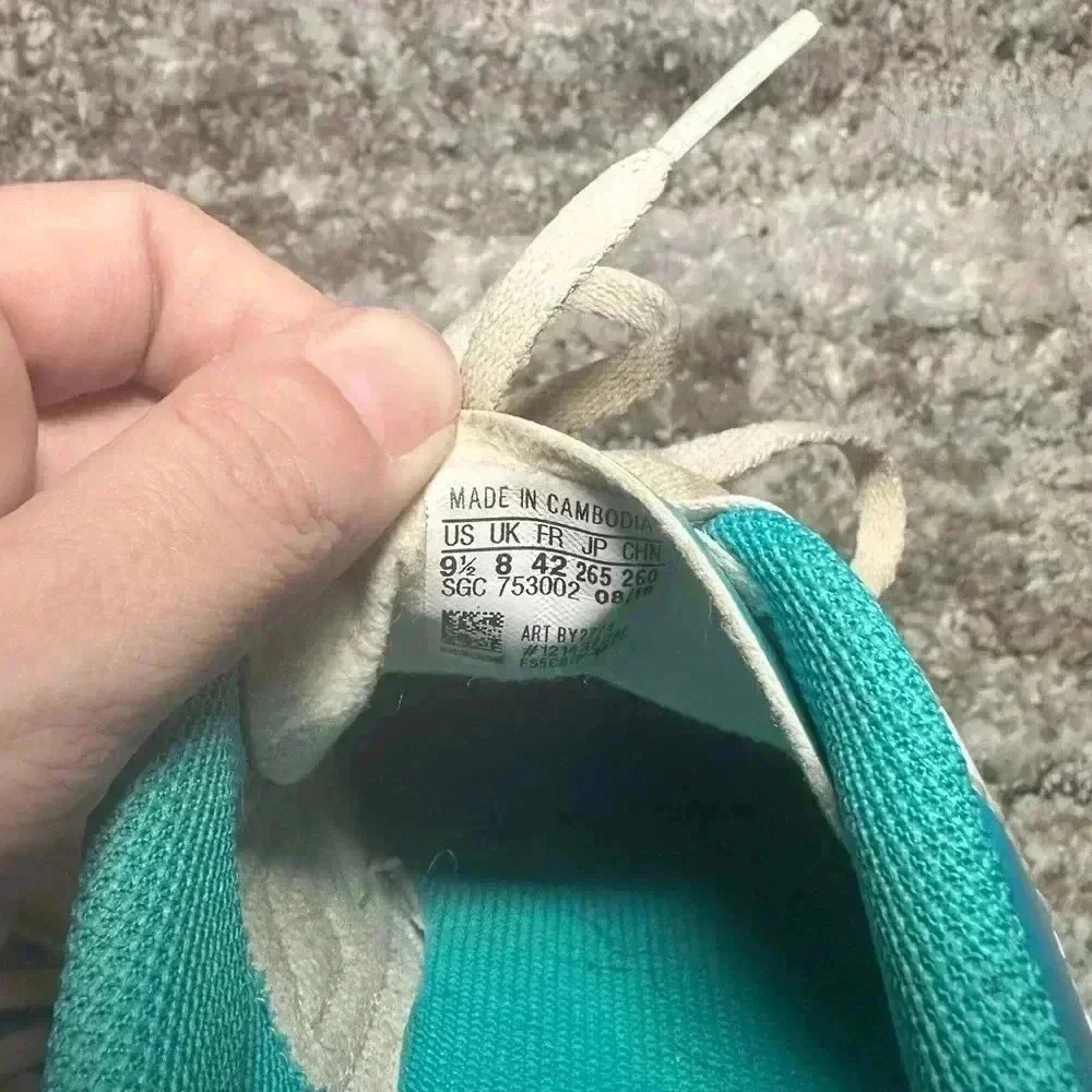 Adidas Women’s Soccer Cleats - Gently Worn - Picture 6 of 8